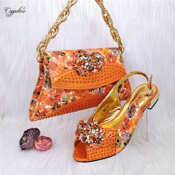 Оранжевая женская обувь и набор сумок через плечо Модные летние босоножки в африканском стиле с сумочкой Женские сандалии на среднем каблуке MM1146
