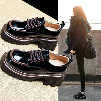 Туфли-лодочки на массивной платформе в британском стиле, повседневные женские лоферы на толстом каблуке, осень 2023, Женские туфли из лакированной кожи с круглым носком