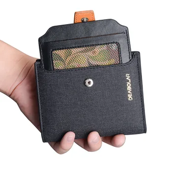 Мужской Короткий кожаный бумажник с тремя складками, многофункциональный кошелек на пуговицах, несколькими слотами для карт и прозрачным окошком для удостоверения личности